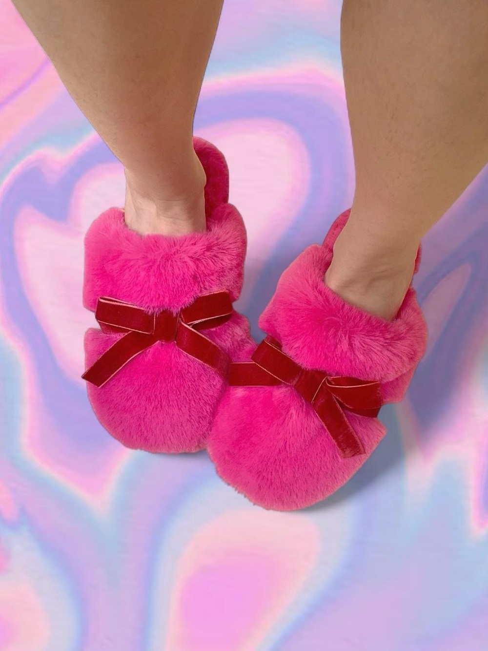 CUTE Fuzzy Pink Slippers!